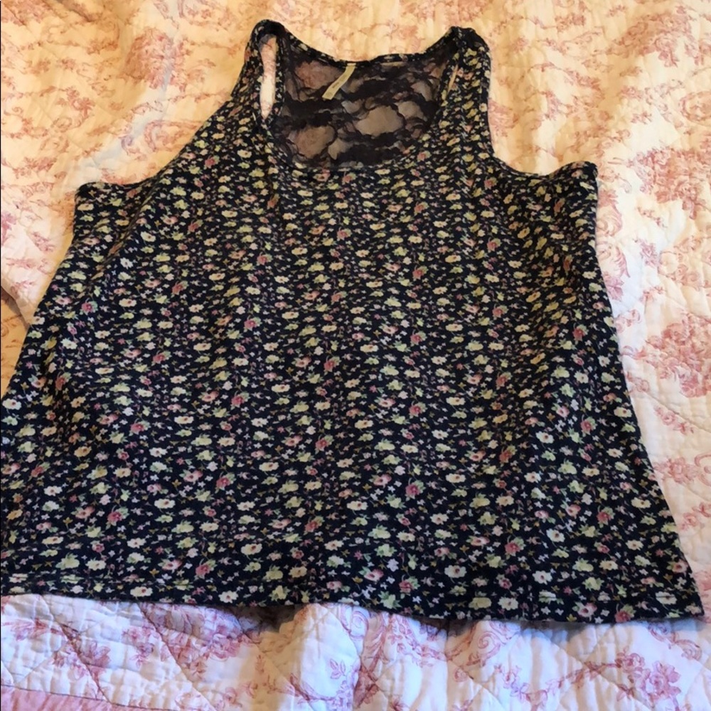 Floral tank